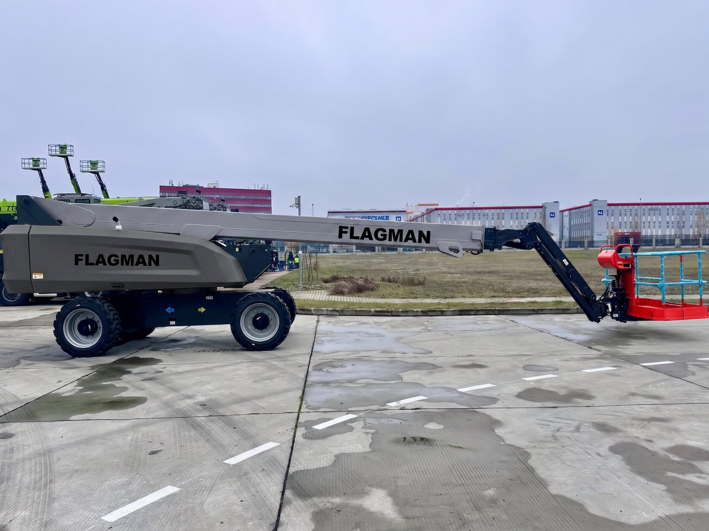 Аренда Телескопический подъемник F26J