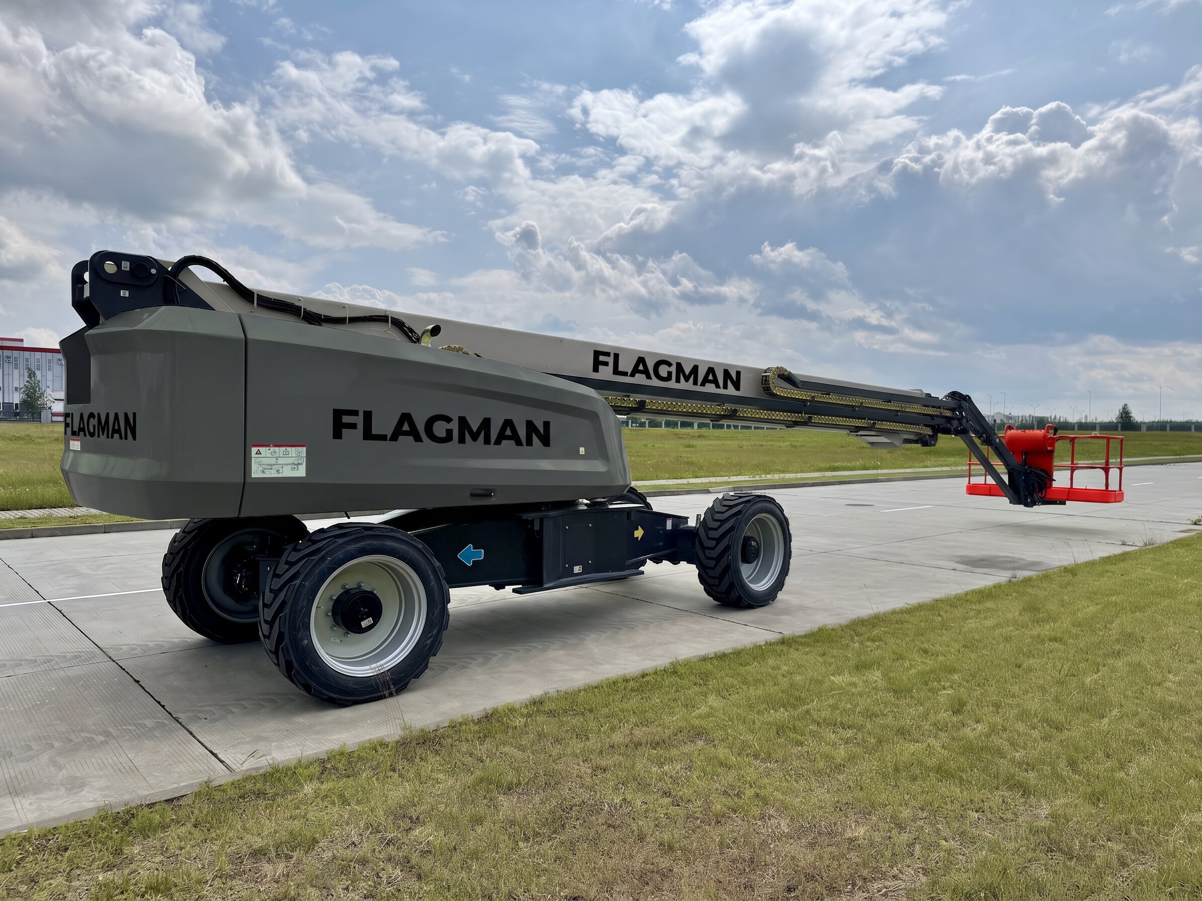Аренда Телескопический подъемник F38J-V